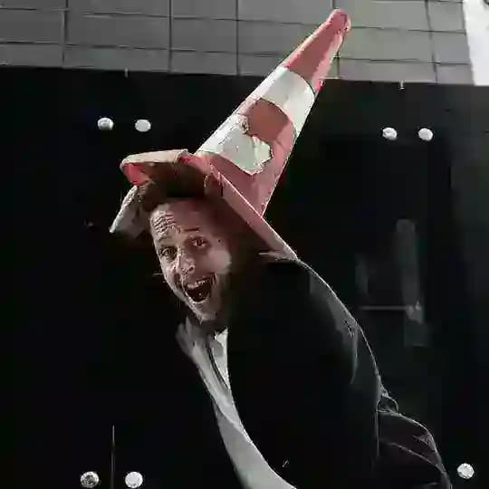 МАКС ДОБРЫЙ ПЕЧАТАЕТ... Profile