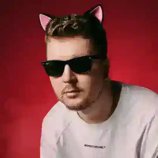 Олег Лупиков Profile