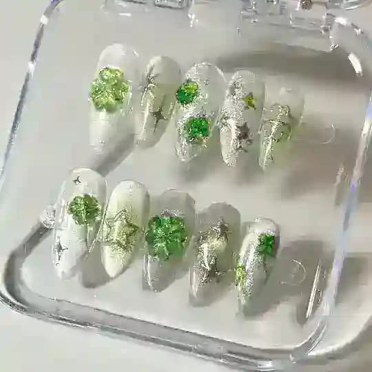 𝐧𝐚𝐢𝐥𝐬 𝐛𝐲 𝐞𝐧.恩🍀 Profile