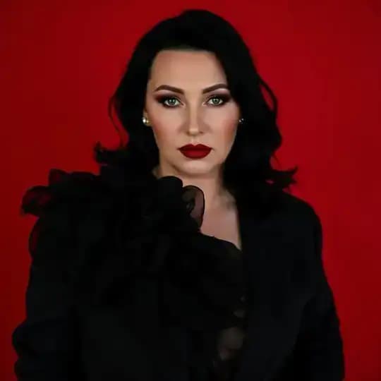 Ольга Захарова | Расстановки для успеха Profile