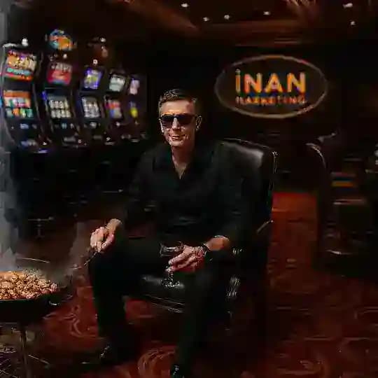 İNAN ABİ Ⓘ̇ⓃⒶⓃ Profile