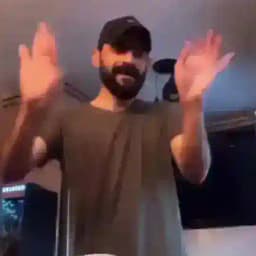 دریا کنار صفا سیتی. Profile