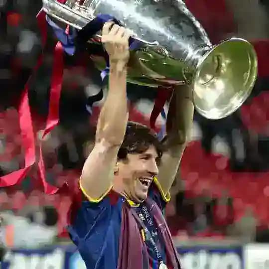 𝐅𝐋𝐀𝐖𝐋𝐄𝐒 𝐎𝐅 𝐂𝐋𝐈𝐏𝐒 Chat Profile