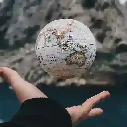 🆆🅾🆁🅻🅳 🆃🆁🅸🅿 Profile